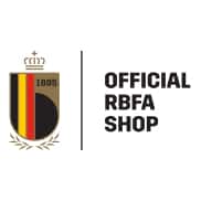 Il logo dell'Official RBFA Shop presenta uno scudo a strisce verticali nere, gialle e rosse, la scritta 1895, una corona in alto, rami di alloro e OFFICIAL RBFA SHOP a destra, che riflette progetti e-commerce e soluzioni commercio elettronico.